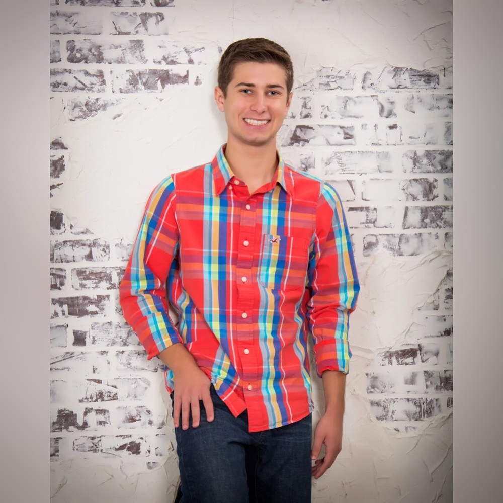 Hollister- Vibrant Plaid Button-Down Shirt‎ Size M